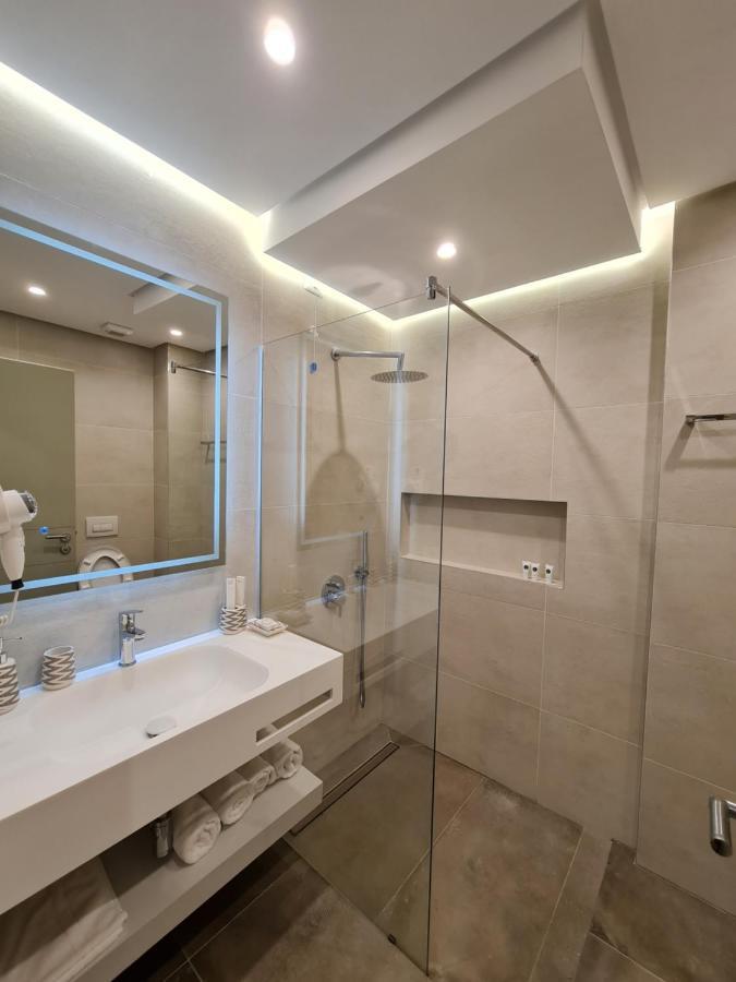 Hotel Aross Kanine Екстер'єр фото
