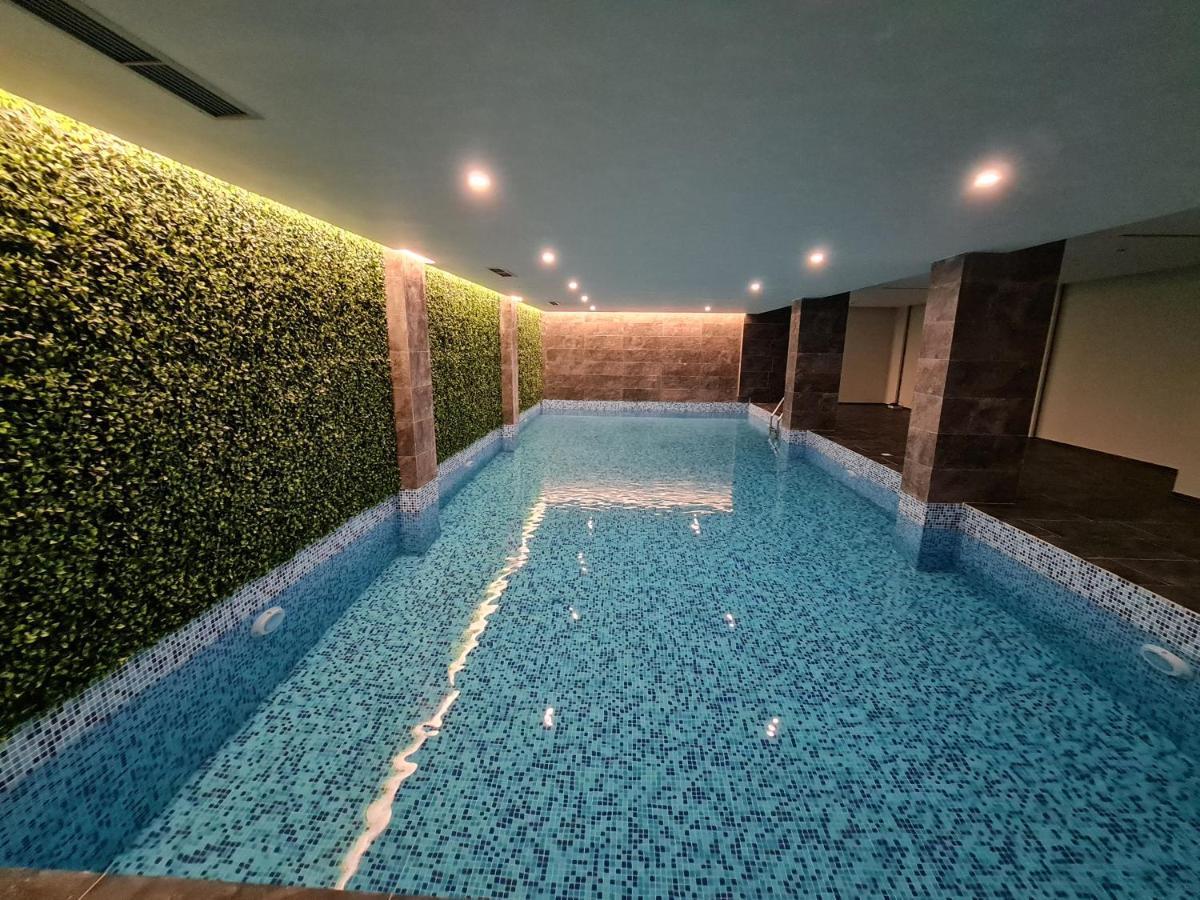 Hotel Aross Kanine Екстер'єр фото