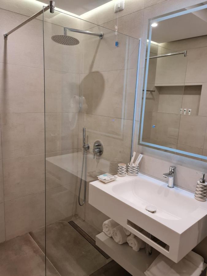 Hotel Aross Kanine Екстер'єр фото