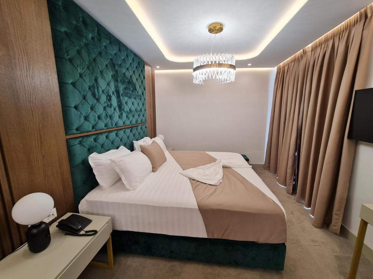 Hotel Aross Kanine Екстер'єр фото